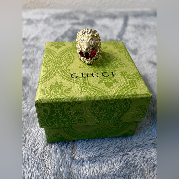 BRAND NEW Gucci Lion Head Gold Red Rhinestone Crystal Ring Size L - Picture 2 of 11